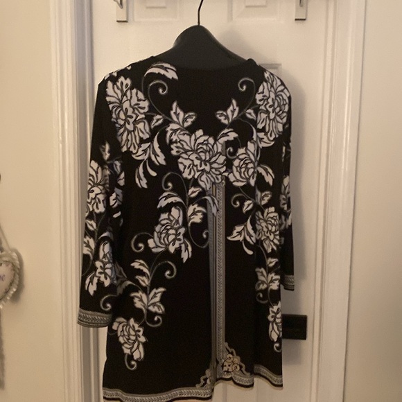 2 JM  Collection ladies brand shirts in size Xl b - Picture 5 of 5